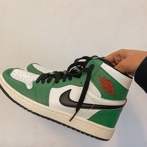 GREEN JORDANS NIKE SHOES